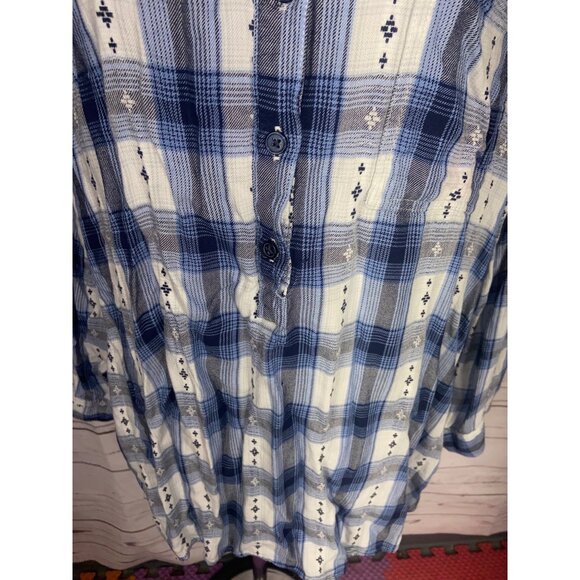 Cato Blue White Hi Low Plaid‎ Long Roll Tab Sleeve Comfy Coastal Grandma Popover - Picture 6 of 8